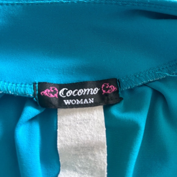 Cocomo Zipper Roses Top - Picture 4 of 4